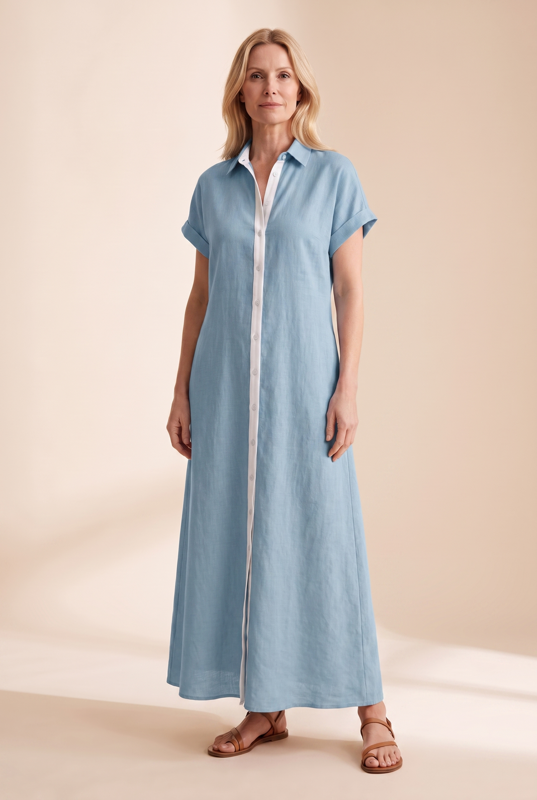 Versatile women's relaxed maxi dress, great for everyday wear, featuring a stylish button-front.