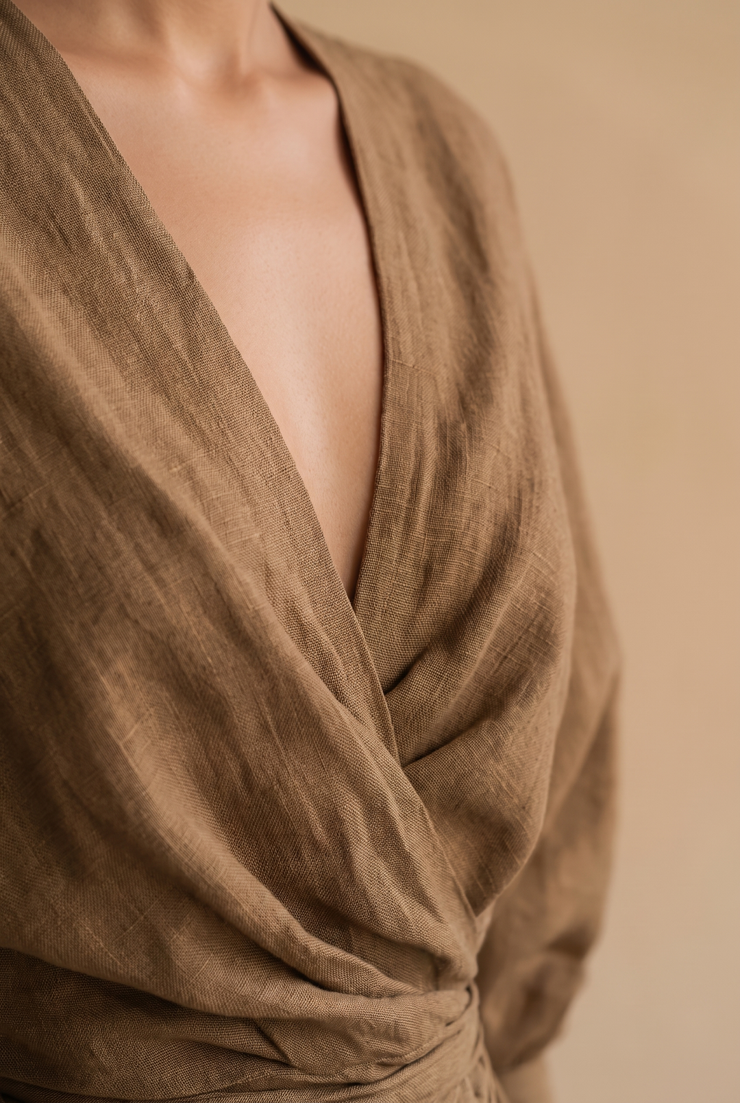 Classic women's V-neck maxi dress. A versatile, elegant choice for summer, beach, and casual occasions.