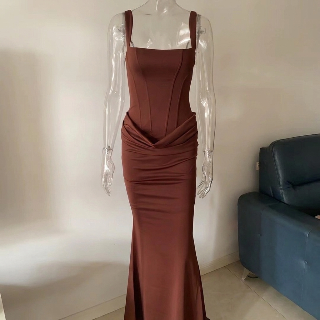 Fashionable women's strapless long slip dress, ideal for elegant summer parties, vacation, or resort.