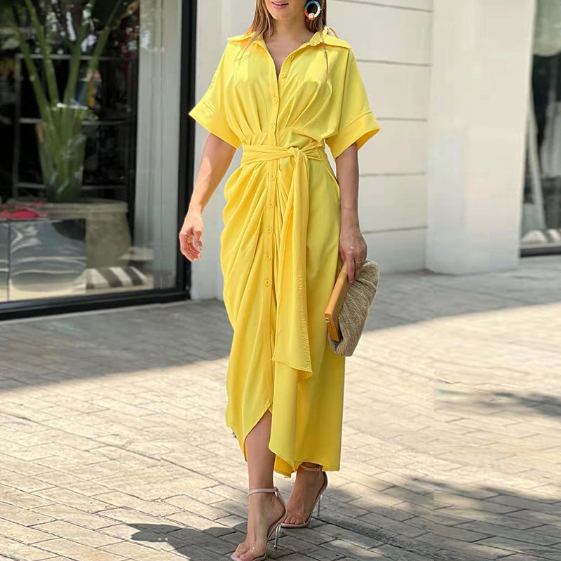 Elegant green Timeless Elegance women's fitted dress. Sophisticated, easy-care style for versatile fashion.