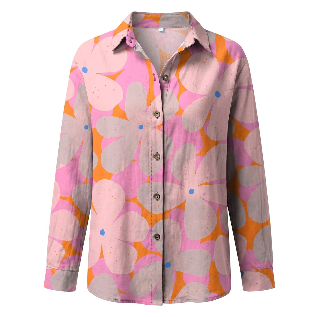 Women's fashionable blouse: abstract pattern, V-neck, roll-up sleeves. Relaxed fit for summer.