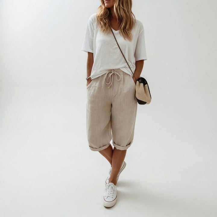 Comfortable women's relaxed Bermuda shorts, perfect for versatile everyday warm weather outfits.