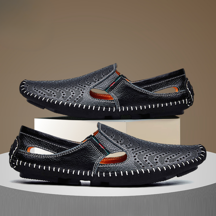 Versatile men's perforated sandals for casual outings, beach days, or pool relaxation.