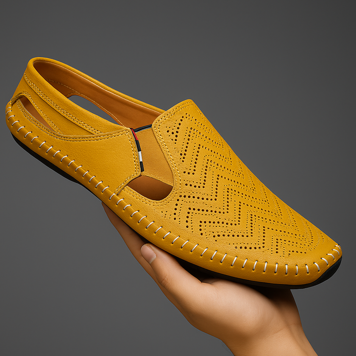 Casual men's perforated slides, essential summer footwear with woven stitch detail.