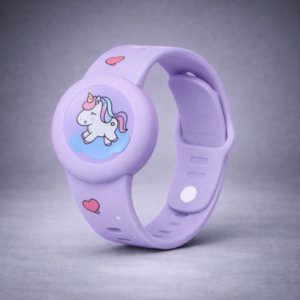 Child safety GPS bracelet in a durable, comfortable silicone strap, offering reliable real-time location tracking.