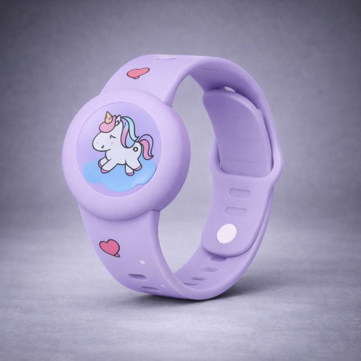 Child safety GPS bracelet in a durable, comfortable silicone strap, offering reliable real-time location tracking.