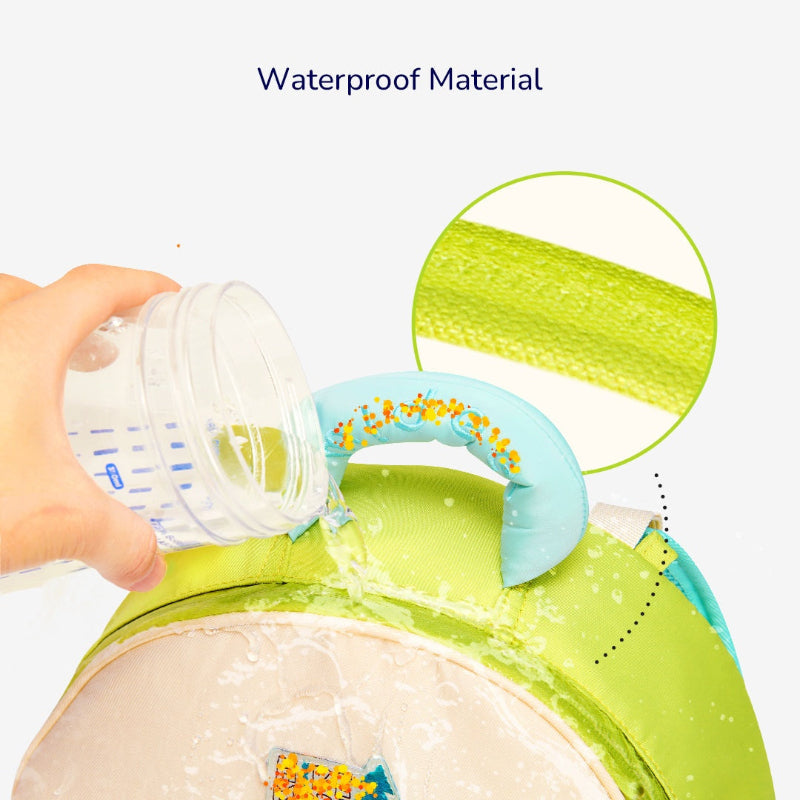 Kid's practical school bag, lightweight and durable, with side mesh pocket for a water bottle.
