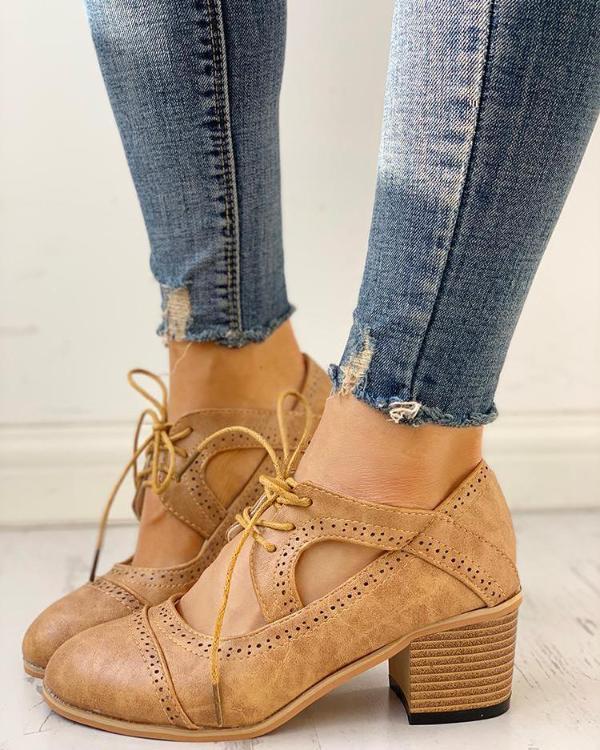 Orthopedic women's casual shoes, designed for foot health, posture support & vintage flair.