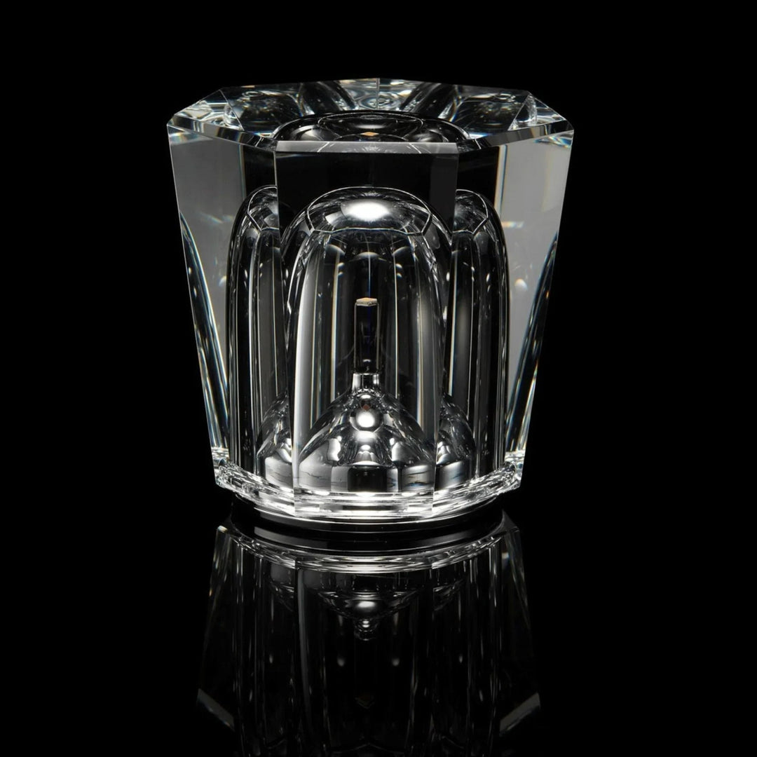 Elegant cordless crystal table lamp, diamond facets, soft LED ambient lighting decor.