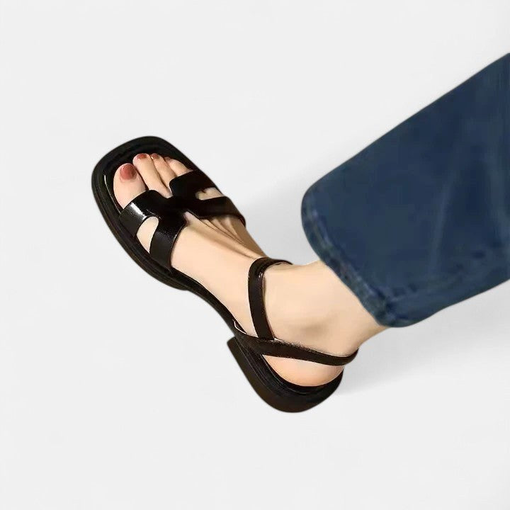 Stylish women's comfort sandals with adjustable ankle strap and orthopaedic support for all-day wear.