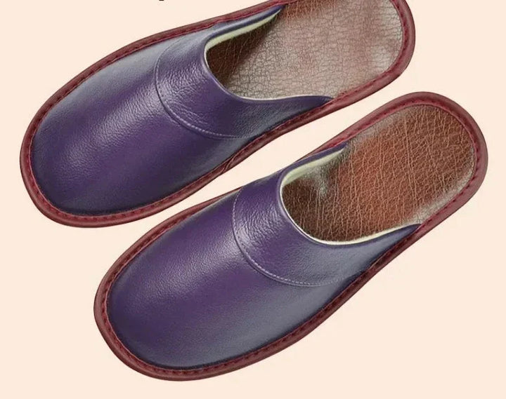 Durable sole men's orthopedic house slippers, offering excellent foot support and comfort for daily indoor wear.