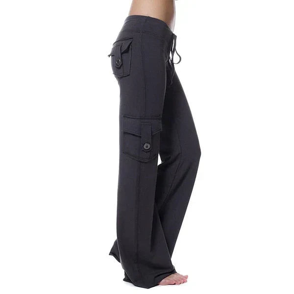 Versatile women's bootcut trousers, combining cargo utility with a stylish high-waist design.