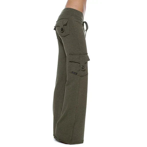 Women's bootcut cargo pants featuring practical pockets and a flattering fit. Great for casual & stylish looks.