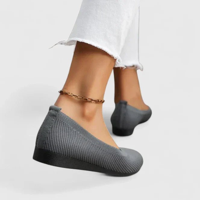 Women's chic orthopedic flats with arch support, comfortable slip-on design for daily versatile wear.