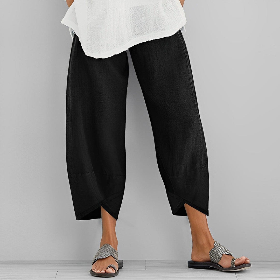 Effortless wide leg cropped pants for women, featuring a relaxed fit and elastic waist, ideal for spring & casual comfort.