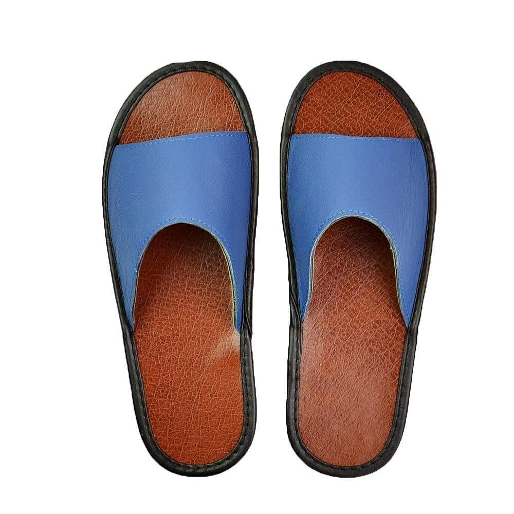 Supportive women's casual slippers featuring an anti-slip sole, perfect for secure daily comfort.