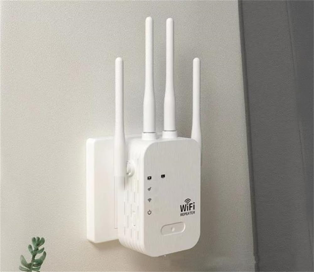 Outdoor 5G WiFi range extender for expansive home & garden coverage. Boosts internet, ensures seamless connectivity.