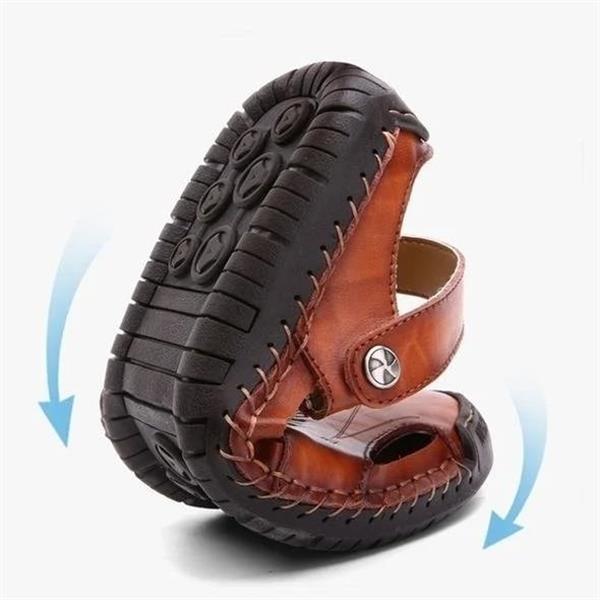 Durable men's Luca closed-toe walking sandals, orthopedic with arch support, built for long-lasting comfort.