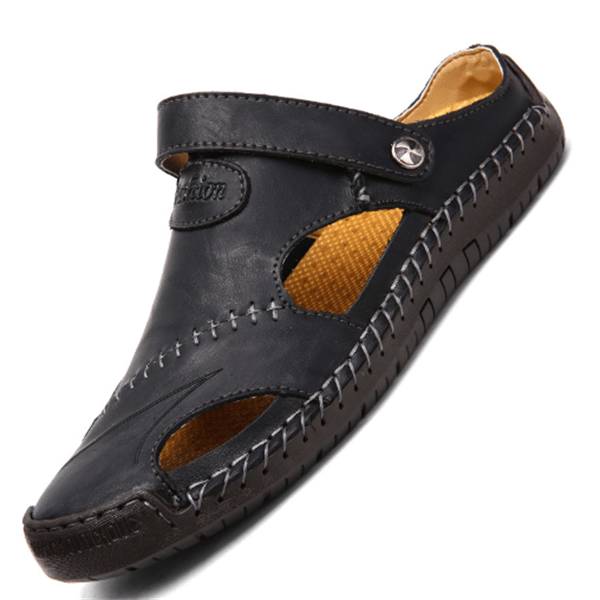 Stylish & comfortable men's Luca closed-toe walking sandals, orthopedic design for casual everyday wear.