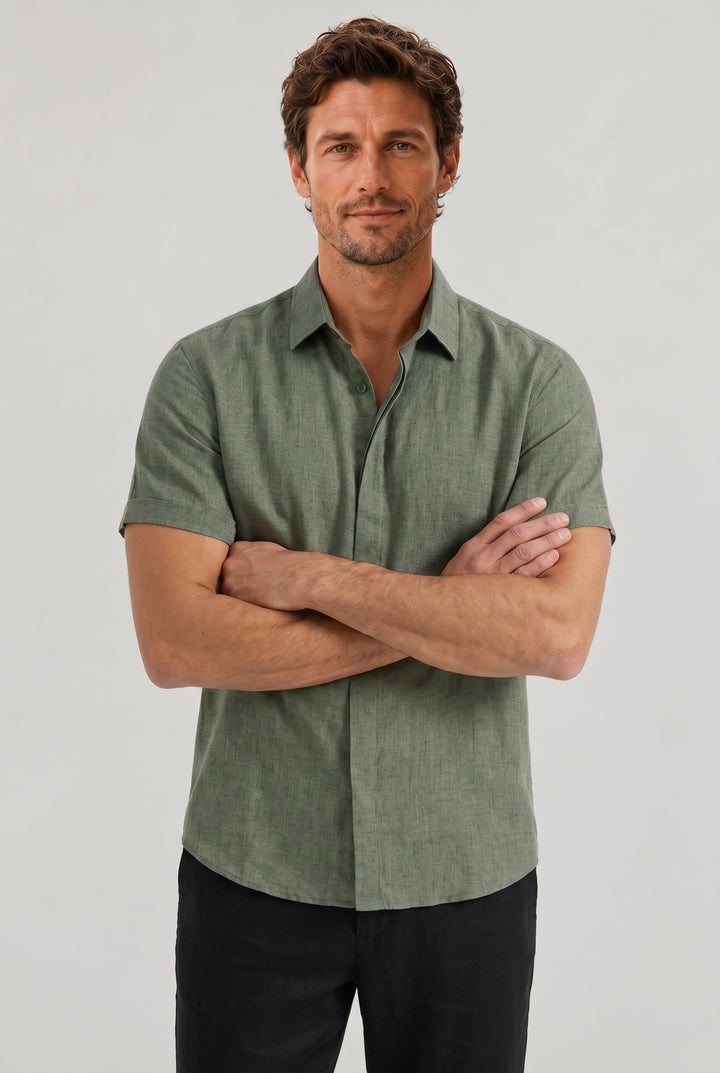 Men's button-up short sleeve shirt, featuring a stylish texture, perfect for summer menswear.