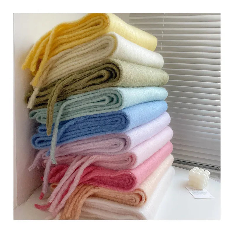 Premium quality cashmere scarf for women, warm, soft, and luxurious.