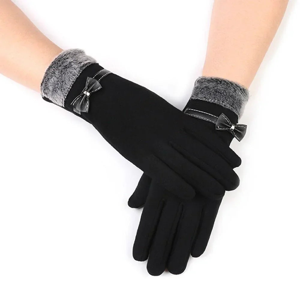 Premium women's wool-blend touchscreen gloves, warm, comfortable, and chic for winter.
