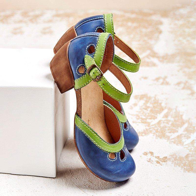 Sophisticated women's two-tone Mary Jane block heel shoes, perfect for classic and office wear.