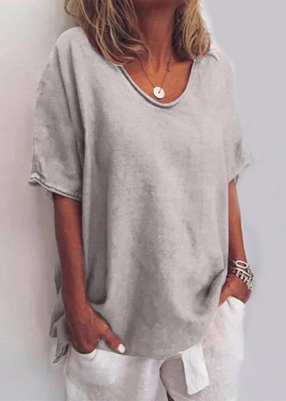 Easy-care women's blouse with a comfortable loose fit, ideal for relaxed style & everyday fashion.