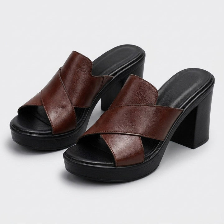 Everyday supportive block heel sandals for women, ensuring comfort with a chic summer look.