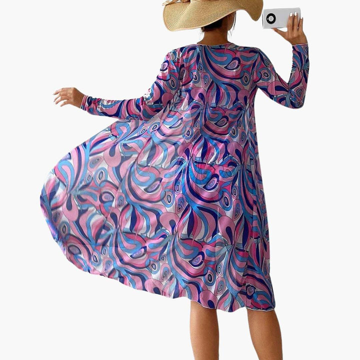 Must-have women's 3-piece swirl print beach cover up set. Kimono, crop top & shorts for resort.