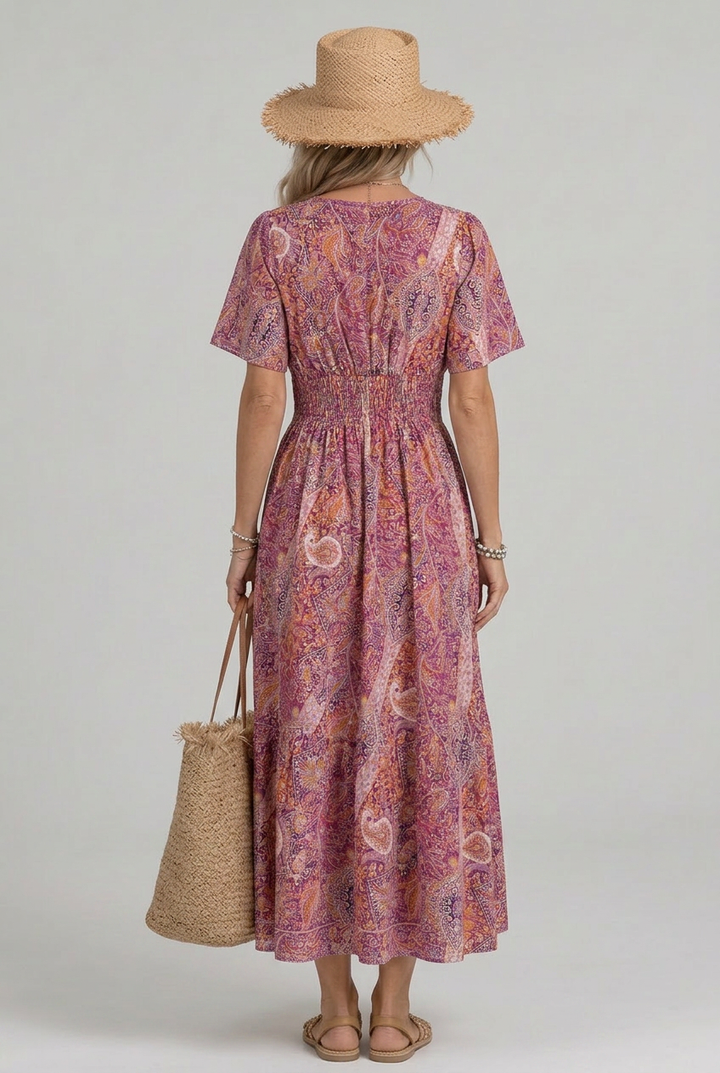 Effortless women's boho paisley maxi dress, ideal for spring & beach.