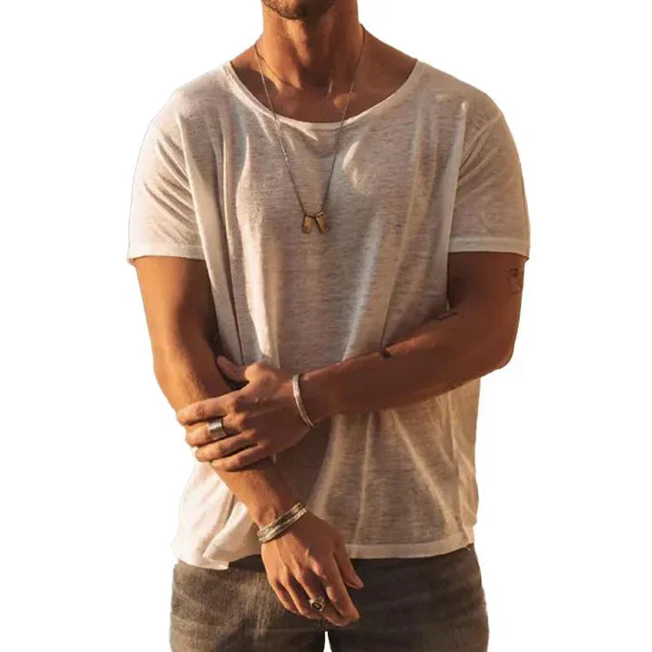 Men's classic round neck t-shirt in a relaxed fit for everyday comfort and casual wear.