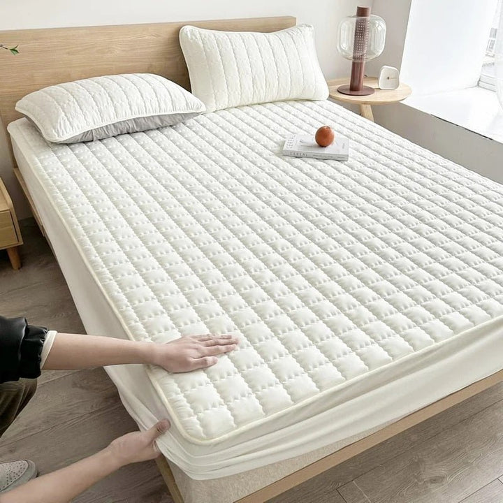 DreamHaven hypoallergenic bedding protector, promoting sleep comfort & a hygienic bedroom environment.