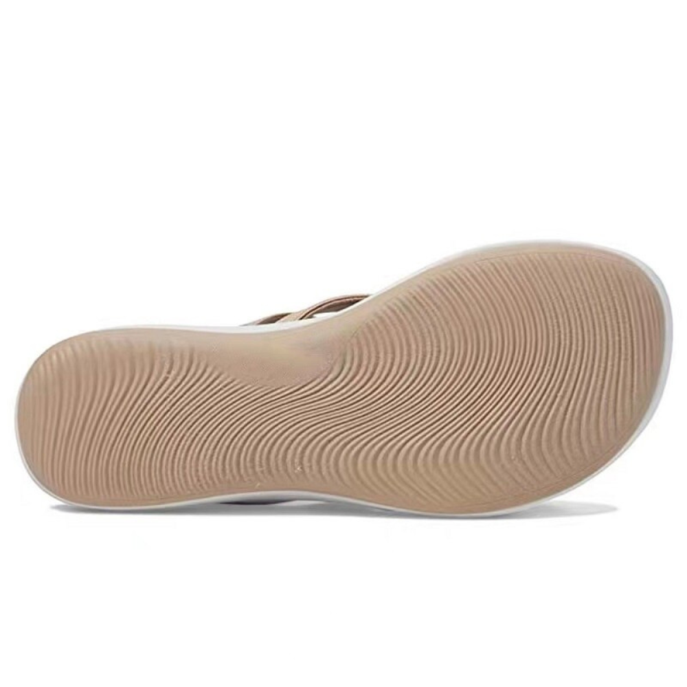Women's sophisticated footwear: cushioned, cross-strap comfort sandals for casual & stylish wear.