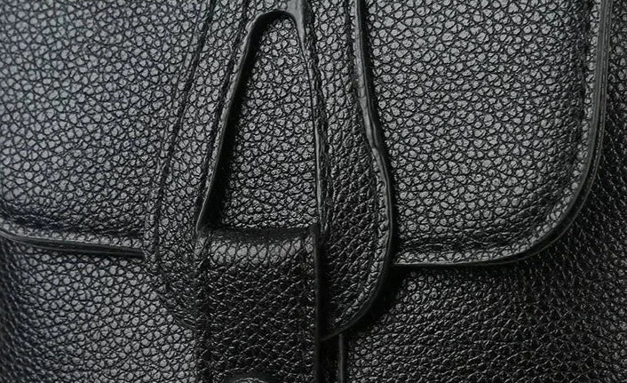 Spacious genuine leather women's vintage shoulder bag, elegant and functional.
