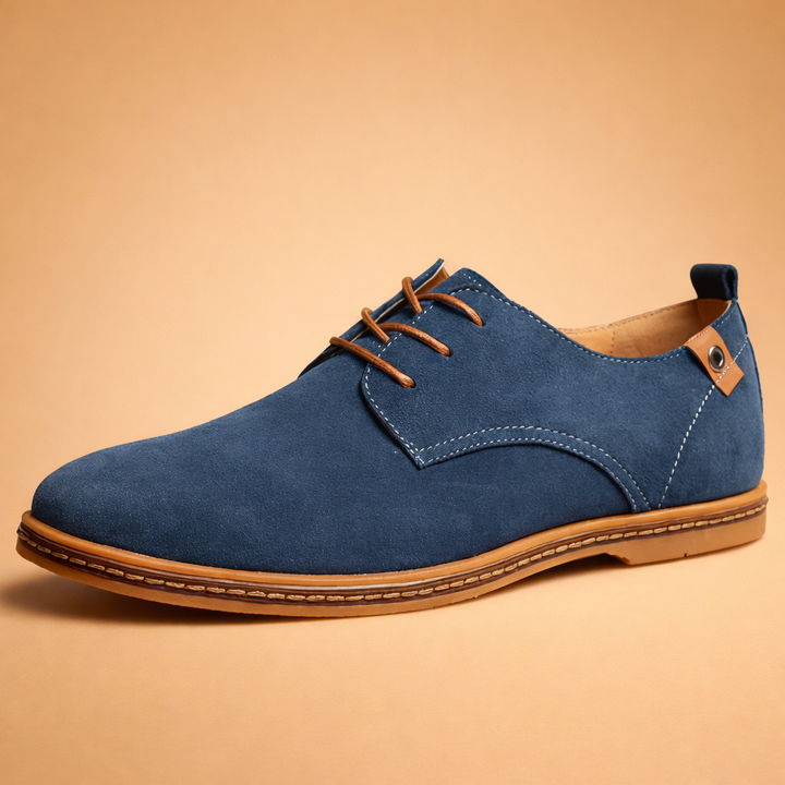 Men's casual lace-up oxford shoes in brown leather, comfortable and stylish.