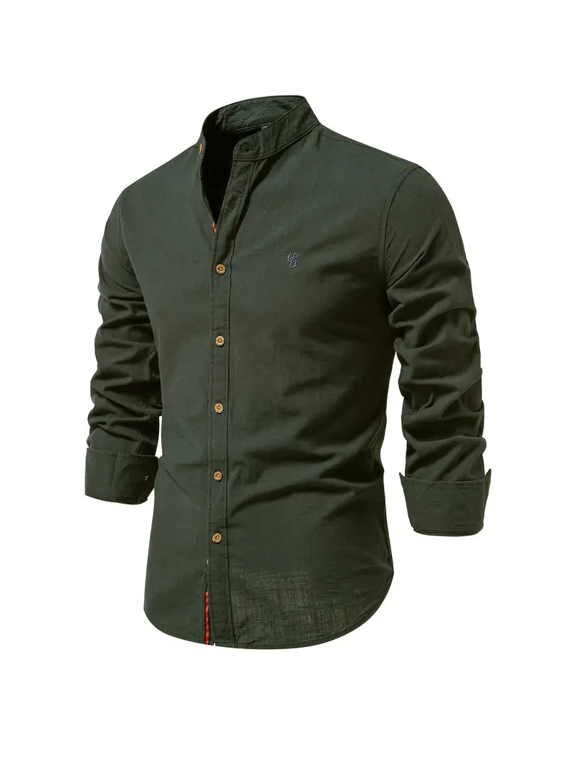 Stylish men's long sleeve button-up shirt for versatile wear, casual spring & autumn men's fashion.