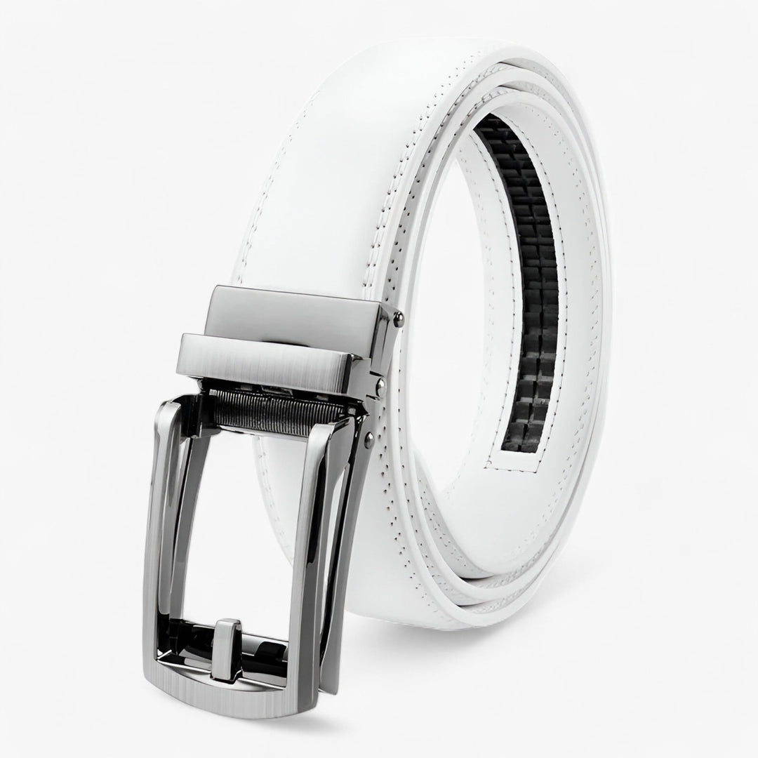 High-quality men's cowhide leather belt, a durable and stylish accessory for any outfit, from casual to formal.