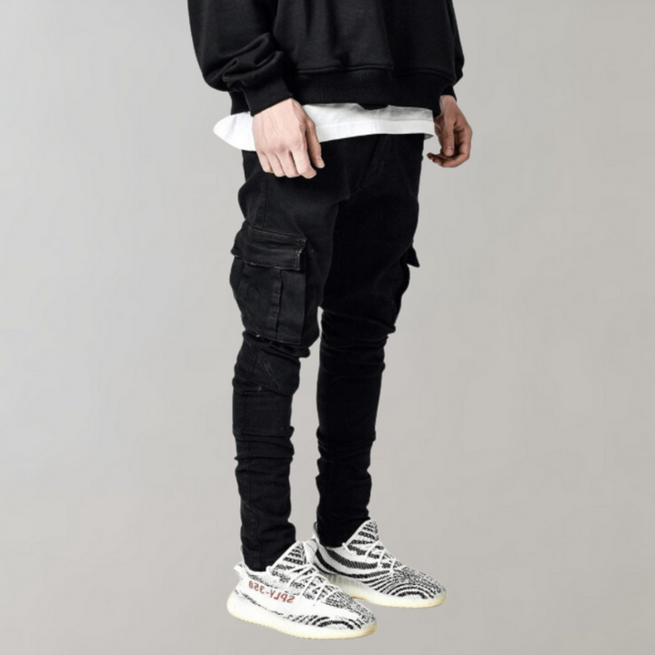 Men's comfortable stretch cargo pants in black, perfect for everyday wear.