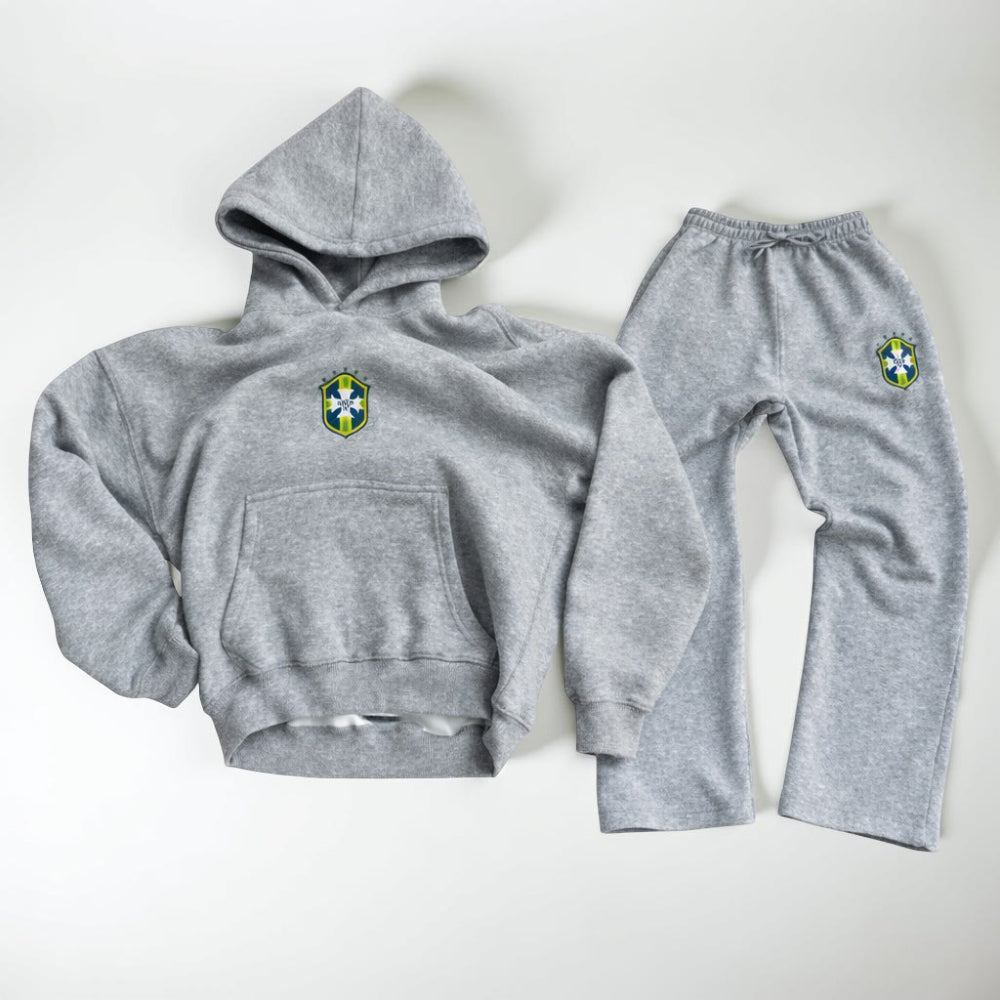 Stylish men's all-in-one tracksuit, versatile for sleep and lounge.