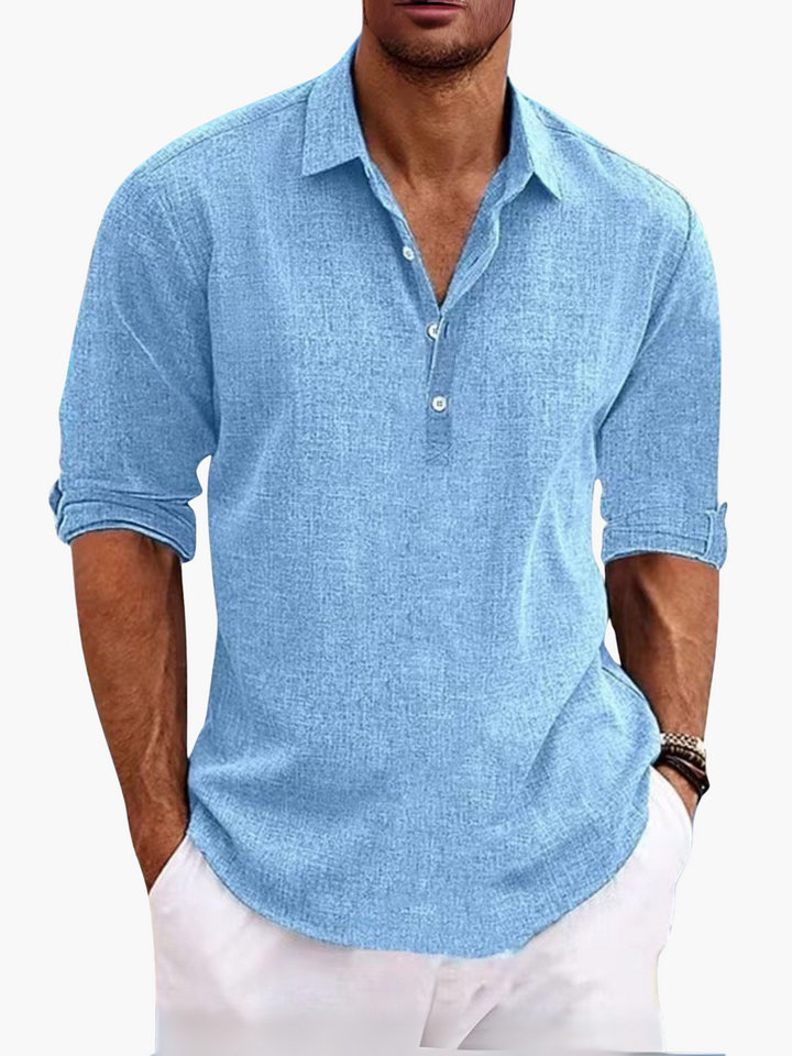 Breathable men's fashion polo shirt, ideal for warm weather and casual outings