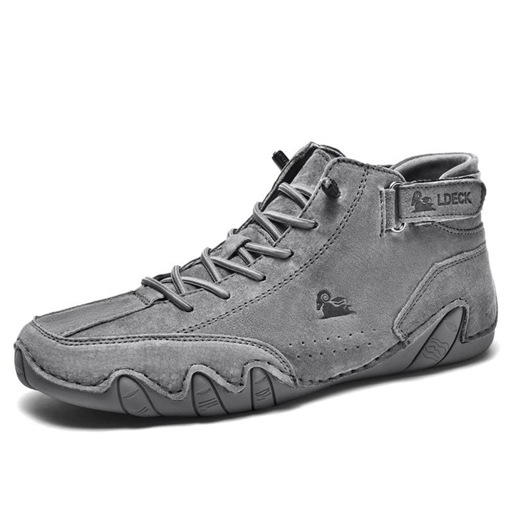 Comfortable men's slip-on orthopedic shoes, featuring robust arch support for foot health, easy wear & breathability.