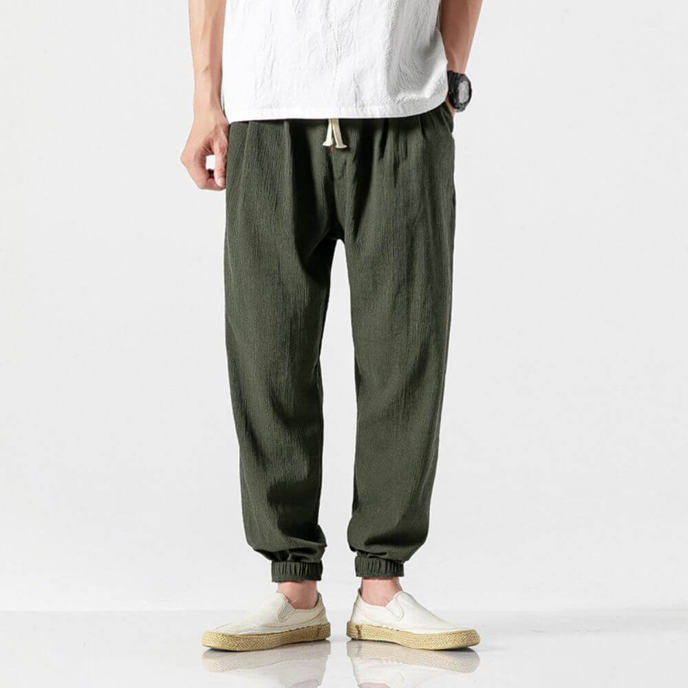 Men's lightweight breathable casual pants, perfect for comfortable everyday wear.