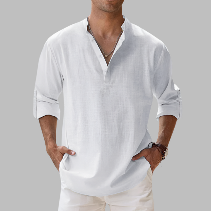 Stylish men's fashion: relaxed fit linen shirt perfect for warm weather.