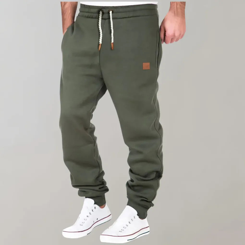 Stylish men's casual pants featuring a relaxed fit and tapered leg, great for everyday.