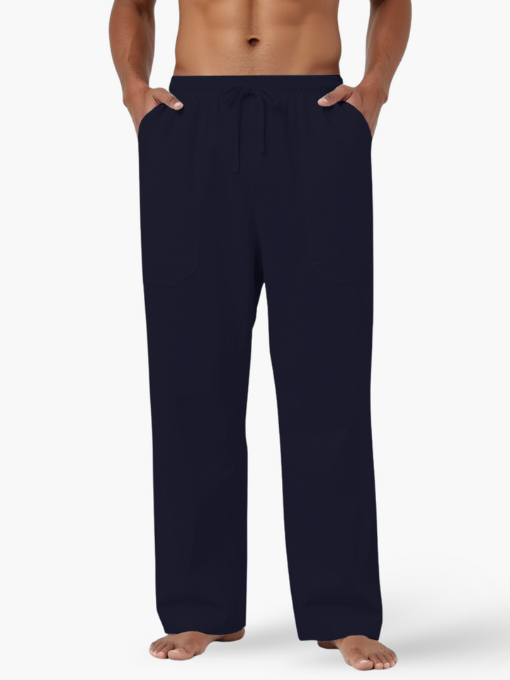 Versatile men's drawstring trousers for a casual and cool summer look.