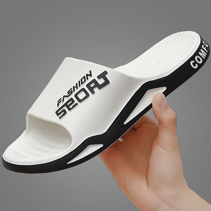 Stylish men's summer sandals with a sporty design and secure non-slip grip for everyday wear.