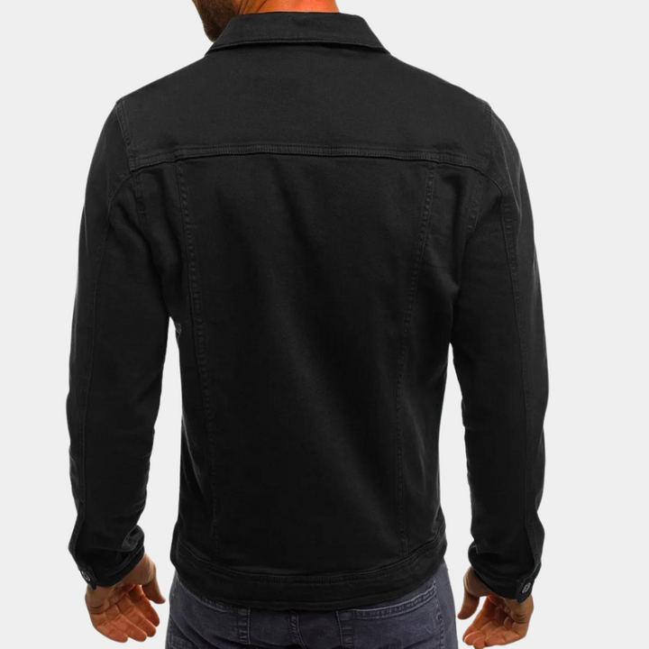 Discover this men's classic long sleeve button-down shirt for everyday style.