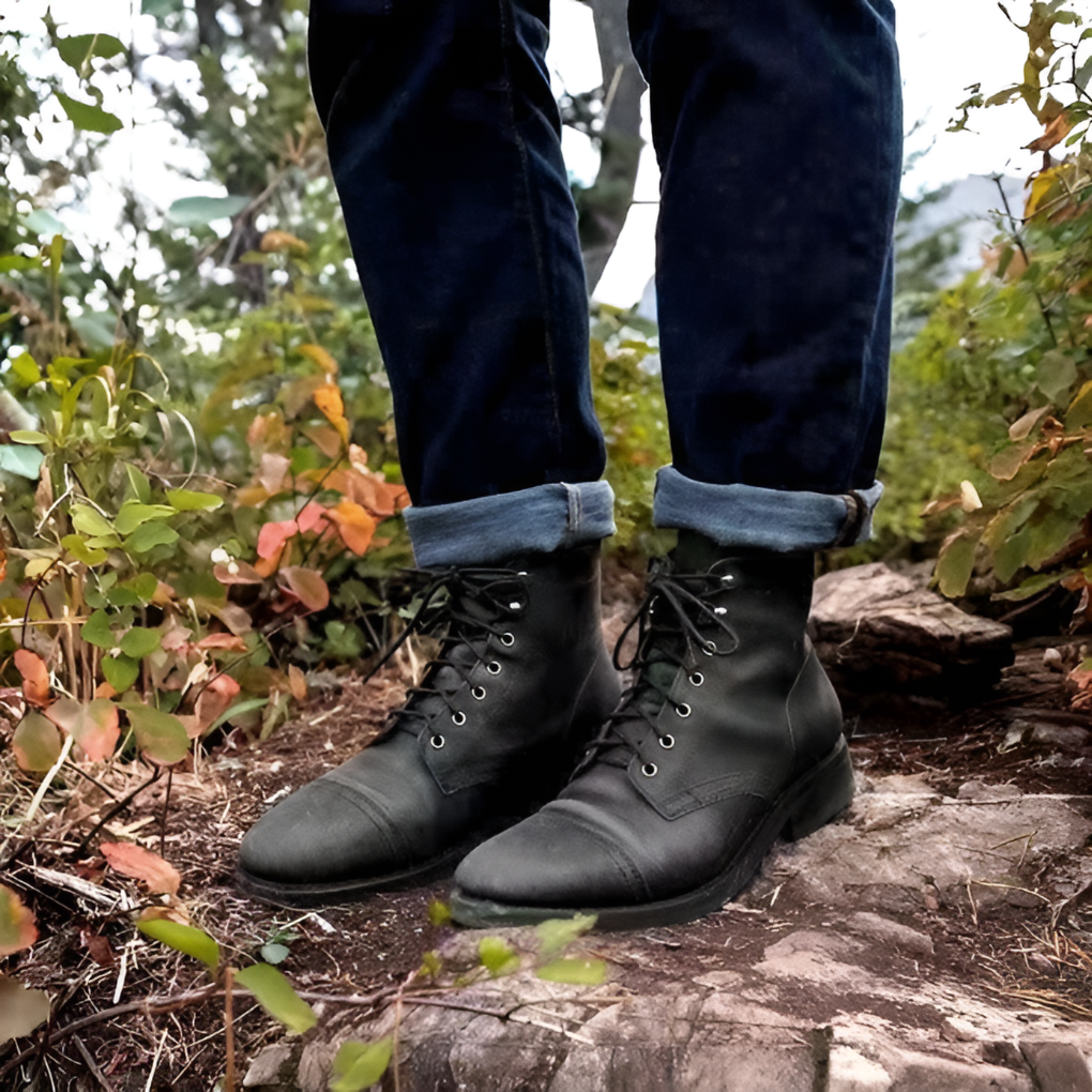 Stylish men's vintage fashion footwear, perfect for casual wear and all-weather conditions.