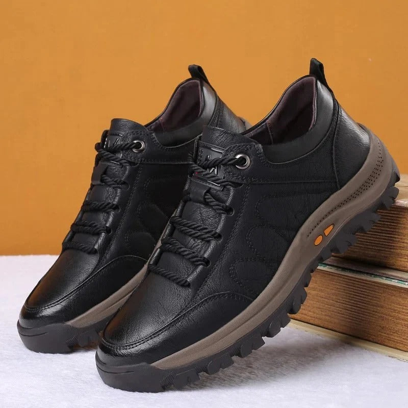 Supportive men's casual shoes, waterproof and non-slip design